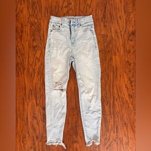 American Eagle Outfitters Light Wash Distressed Ankle Jeans